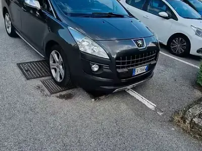 Usata Peugeot 3008 163 CV (119 kW) 2013 Grigio Station wagon