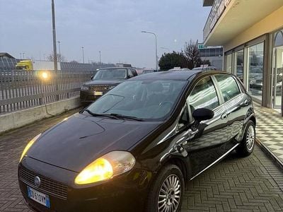Nero Usata 2006 Fiat Grande Punto Active Utilitaria | 2450 € (Buon prezzo)