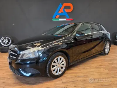 Usata Mercedes A180 Premium 109 CV (80 kW) 2013 Nero Utilitaria