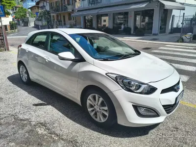 Occasion Hyundai i30 110 PK (80 kW) 2014 Wit Sedan