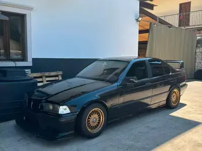 Usata BMW 318 90 CV (66 kW) 2001 Nero Coupé