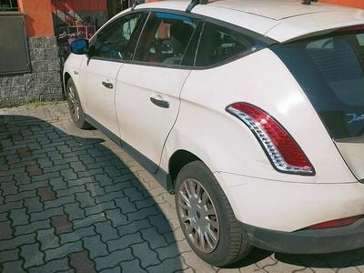Usata Lancia Delta 140 CV (102 kW) 2010 Bianco Utilitaria