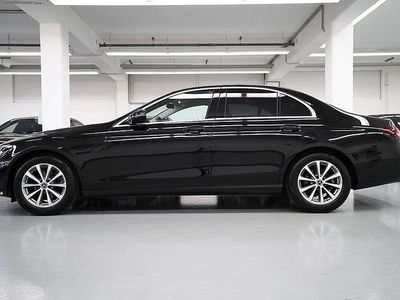 Usata Mercedes E220 160 CV (117 kW) 2021 Nero Berlina