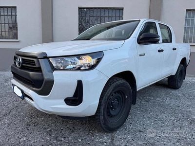 Usata Toyota HiLux 2022 Bianco Pick-up