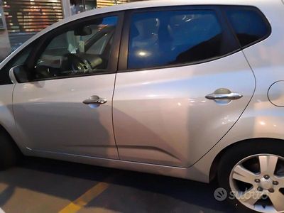 Usata Kia Venga 77 CV (56 kW) 2012 Grigio Utilitaria