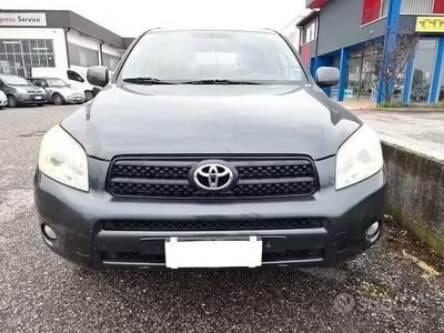 Usata Toyota RAV4 2006 Grigio SUV
