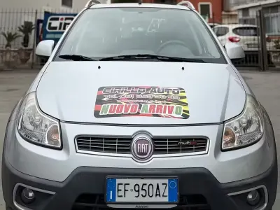Usata Fiat Sedici 135 CV (99 kW) 2010 Grigio SUV