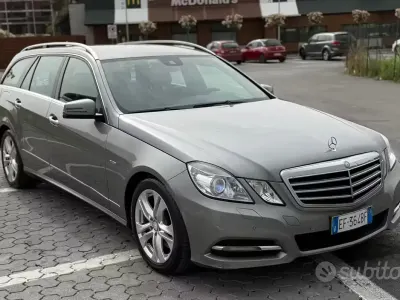 Begagnad Mercedes E350 Premium 265 HK (194 kW) 2011 Grå Kombi