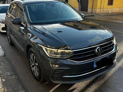 Usata VW Tiguan 150 CV (110 kW) 2022 Grigio SUV