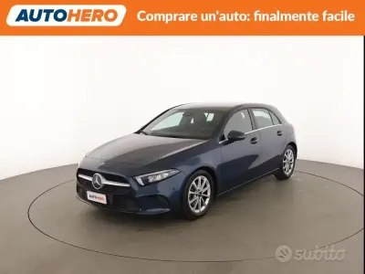 Begagnad Mercedes A160 Executive 109 HK (80 kW) 2022 Blå Sedan