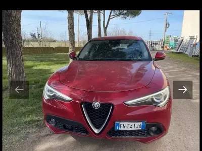 Usata Alfa Romeo Stelvio 180 CV (132 kW) 2018 Rosso SUV