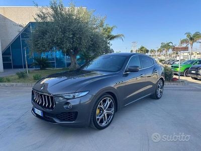 Usata Maserati Levante 275 CV (202 kW) 2020 Grigio SUV