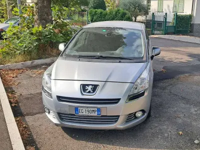 Usata Peugeot 5008