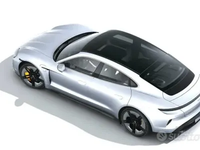 Usata Porsche Taycan 698 kW (950 CV) 2024 Grigio Berlina