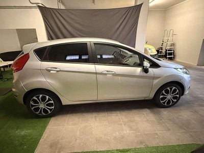 Usata Ford Fiesta Titanium 71 CV (52 kW) 2012 Utilitaria