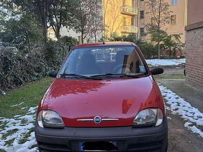 Usata Fiat 600 54 CV (39 kW) 2007 Utilitaria
