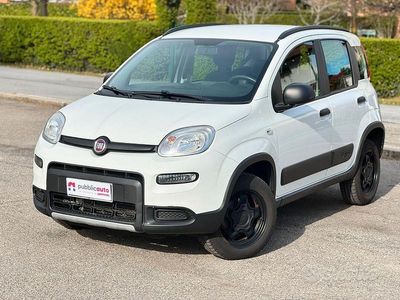 Usata Fiat Panda 4x4 85 CV (62 kW) 2019 Bianco Utilitaria