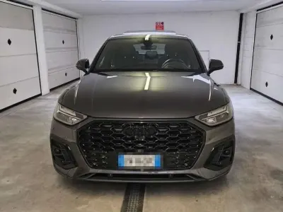 Usata Audi Q5 Sportback S-line plus 204 CV (150 kW) 2023 Grigio SUV