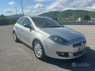 Usata Fiat Bravo Emotion 105 CV (77 kW) 2012 Grigio Utilitaria