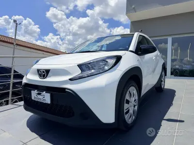 Usata Toyota Aygo X Active 72 CV (52 kW) 2025 Bianco SUV