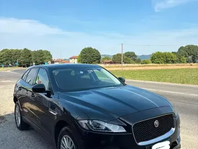Usata Jaguar F-Pace 250 CV (183 kW) 2017 Nero SUV