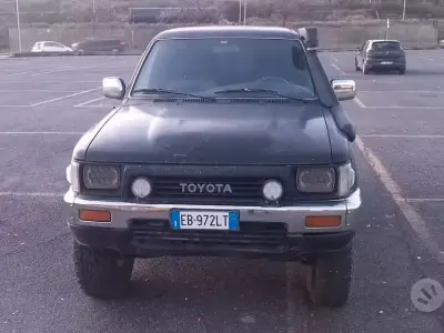 Usata Toyota 4 Runner 90 CV (66 kW) 1991 Nero SUV