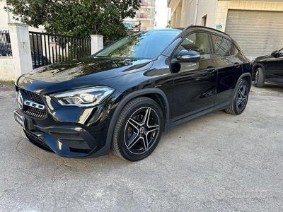 Usata Mercedes GLA200 Premium 150 CV (110 kW) 2022 Nero SUV