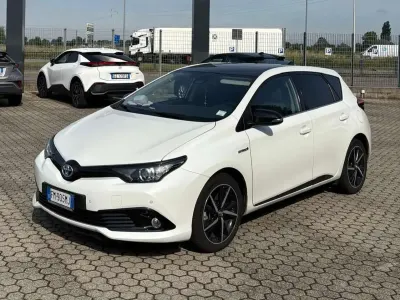 Begagnad Toyota Auris Hybrid Edition 99 HK (72 kW) 2017 Other Sedan