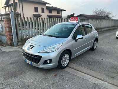 Usata Peugeot 207 73 CV (53 kW) 2011 Grigio Utilitaria