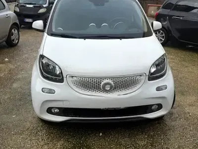 Usata Smart ForFour 71 CV (52 kW) 2017 Utilitaria