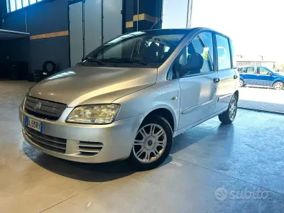 Usata Fiat Multipla Dynamic 120 CV (88 kW) 2007 Grigio Monovolume