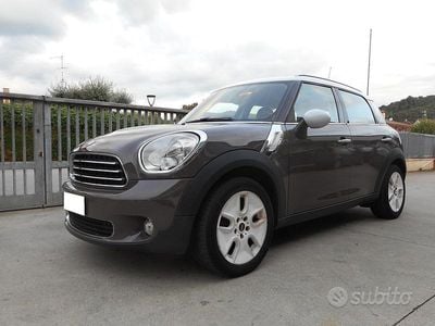 Marrone Usata 2011 Mini Cooper Countryman SUV | 4800 € (Molto cara)