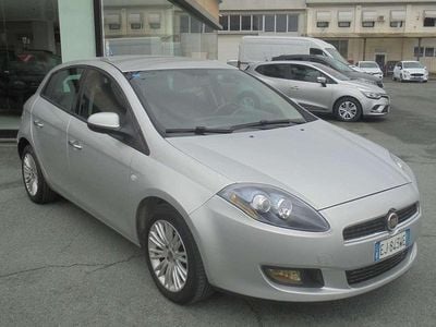 Usata Fiat Bravo Dynamic 105 CV (77 kW) 2011 Argento Utilitaria