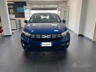Usata Dacia Sandero Comfort 101 CV (74 kW) 2023 Blu Berlina