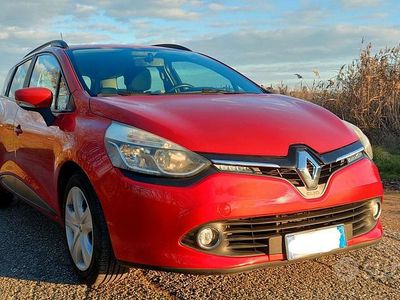 Usata Renault Clio GrandTour 90 CV (66 kW) 2016 Rosso Station wagon