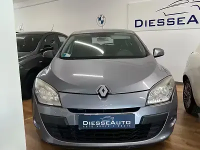 Usata Renault Mégane Dynamique 110 CV (80 kW) 2009 Grigio Berlina