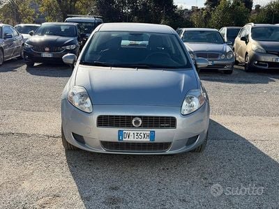Usata Fiat Grande Punto Dynamic 75 CV (55 kW) 2009 Grigio Utilitaria