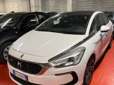 Usata DS Automobiles DS5 So Chic 181 CV (133 kW) 2015 Other Utilitaria