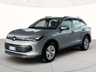 Usata VW Tiguan R-line Plus 150 CV (110 kW) 2025 Dolomite silver metallizzato SUV