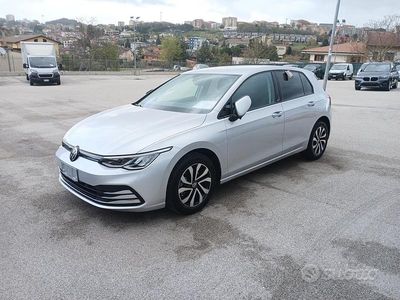 Usata VW Golf VII 116 CV (85 kW) 2021 Grigio Utilitaria