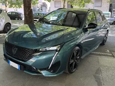 Usata Peugeot 308 GT 131 CV (96 kW) 2022 Verde Station wagon