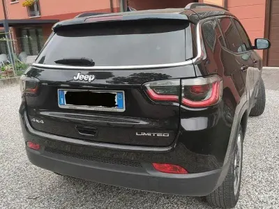 Usata Jeep Compass 140 CV (102 kW) 2020 Nero SUV
