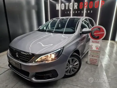 Usata Peugeot 308 Allure 131 CV (96 kW) 2021 Argento Berlina
