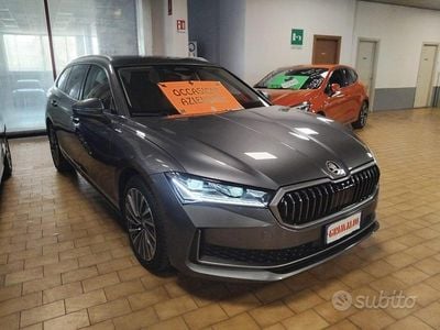 Usata Skoda Superb LAURIN & KLEMENT 150 CV (110 kW) 2024 Grigio grafite / metallizzato Station wagon