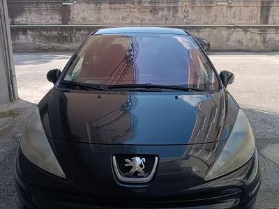 Usata Peugeot 207 90 CV (66 kW) 2007 Nero Berlina