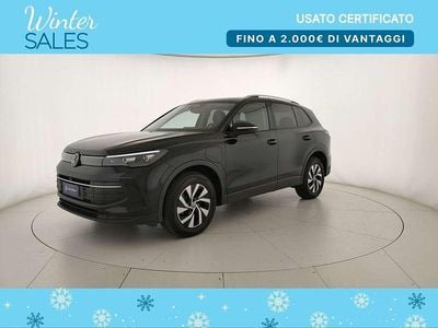 Grenadill black metallizzato Usata 2025 VW Tiguan Edition SUV | 39.400 € (Buon prezzo)