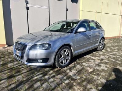 Usata Audi A3 Attraction 125 CV (91 kW) 2010 Argento Utilitaria
