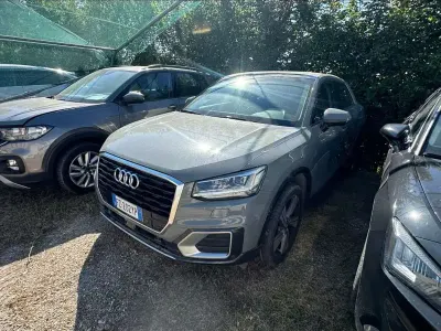 Usata Audi Q2 Admired 116 CV (85 kW) 2020 Grigio scuro SUV