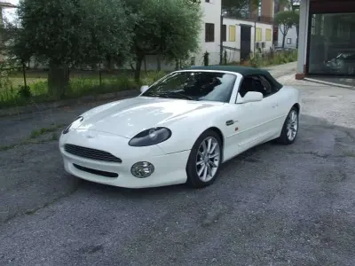 Usata Aston Martin DB7 420 CV (308 kW) 1999 Bianco Cabrio
