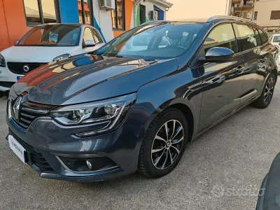 Usata Renault Mégane GrandTour 110 CV (80 kW) 2018 Grigio Station wagon